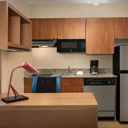 Towneplace Suites By Marriott Portland Хилсборо Экстерьер фото
