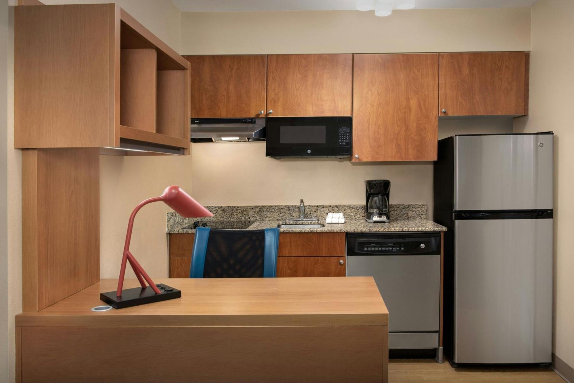 Towneplace Suites By Marriott Portland Хилсборо Экстерьер фото